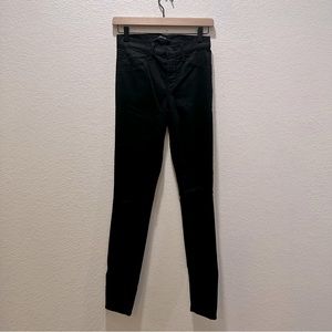 J Brand | Mid Rise Super Skinny | Jet Black | XS